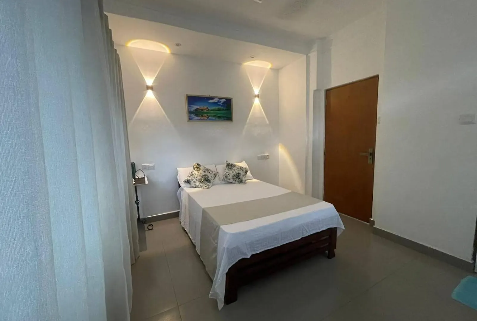 Room Near Airport In Νεγκόμπο